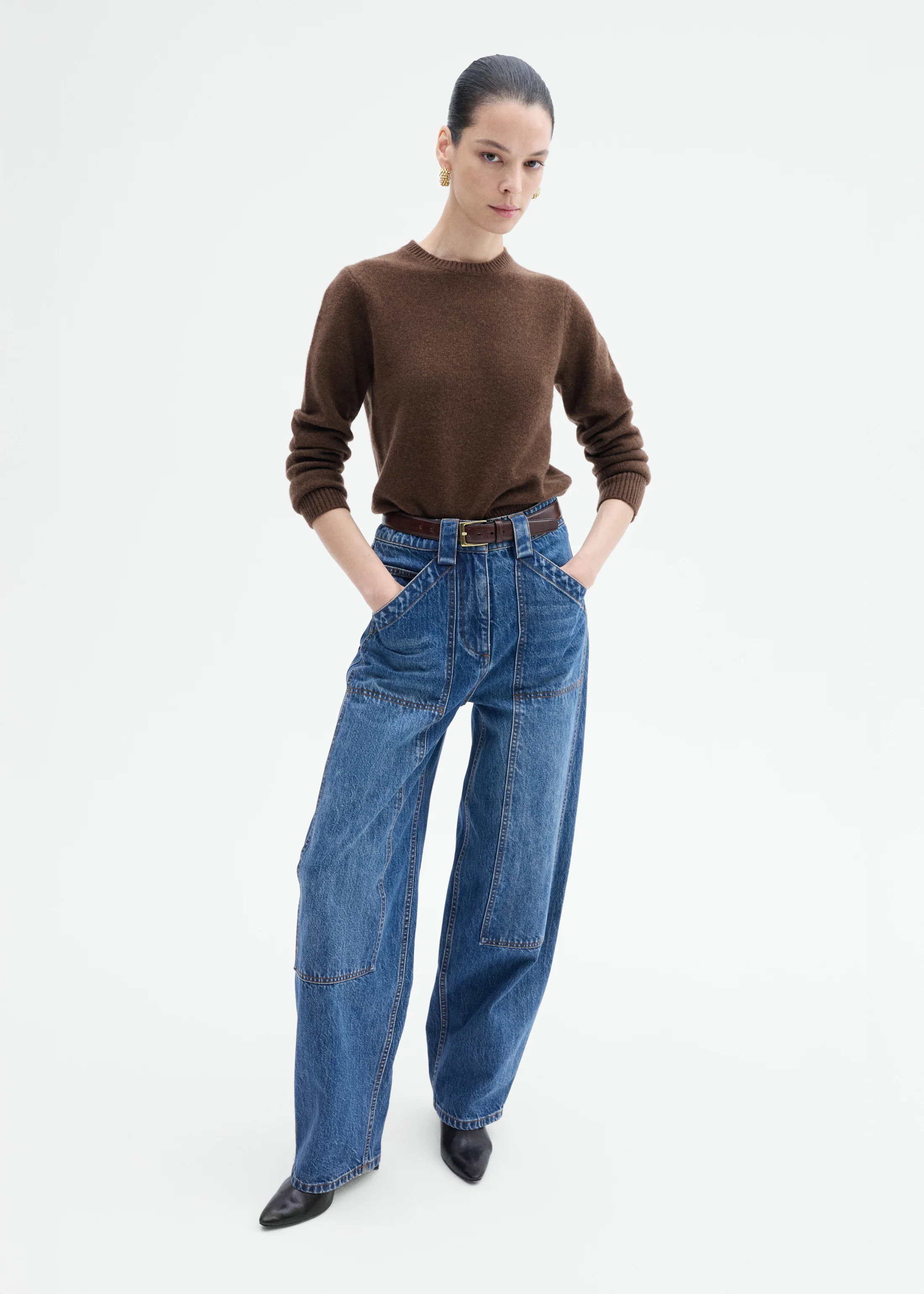 Crew Sweater in Cashmere - Brown - Image 3