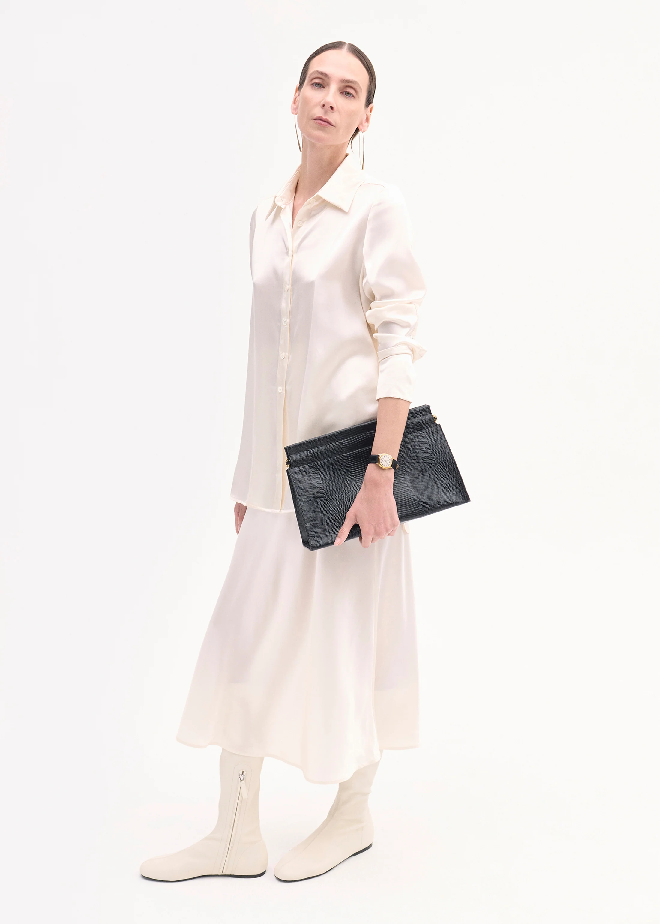 Large Leather Clutch in Black - Image 4