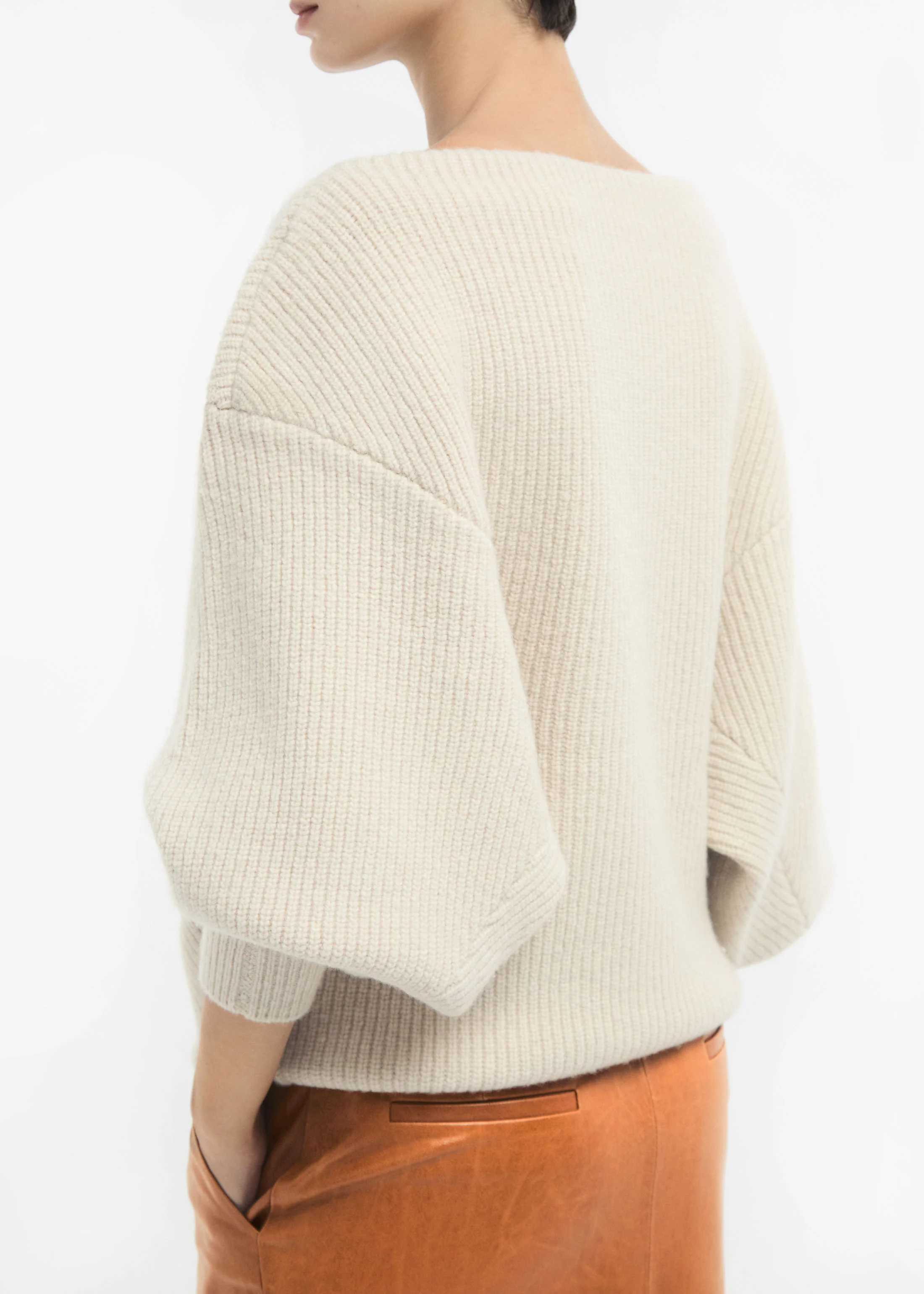 Oversized Boatneck Sweater in Wool Cashmere - Ivory - Image 3