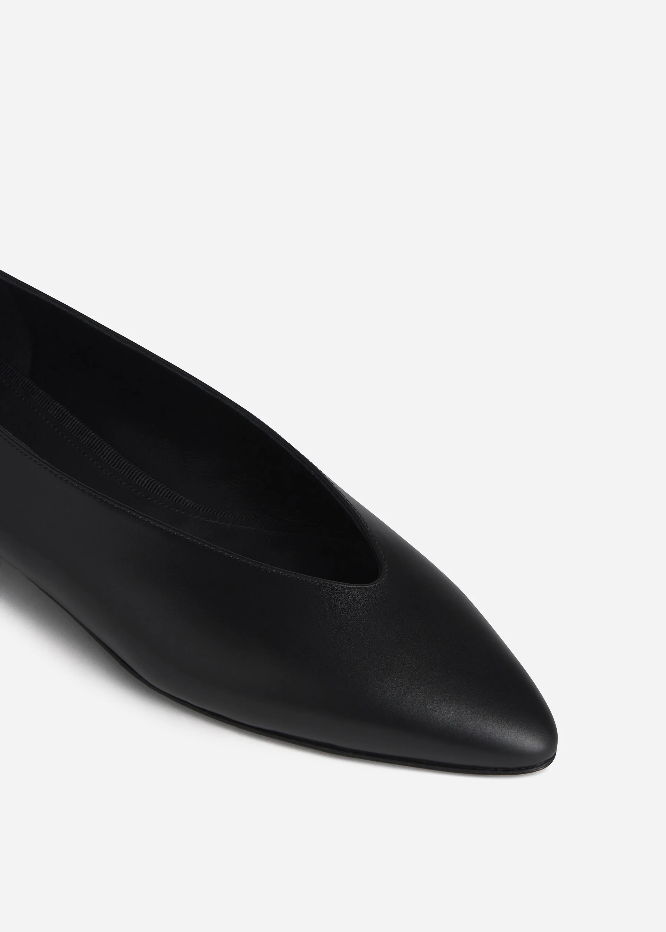 Pointed Ballerina Leather Flat in Black - Image 3