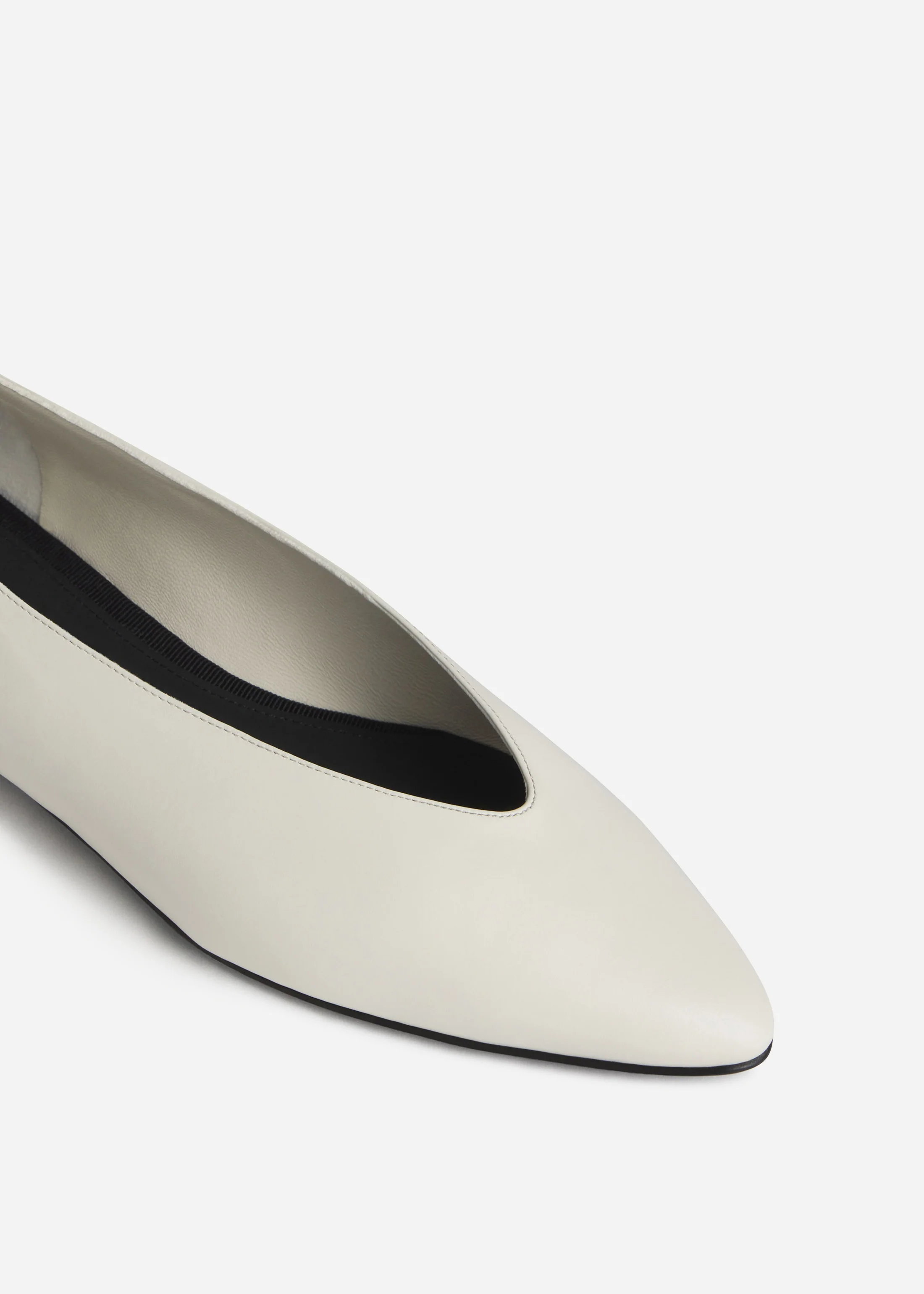 Pointed Ballerina Leather Flat in Ivory - Image 3