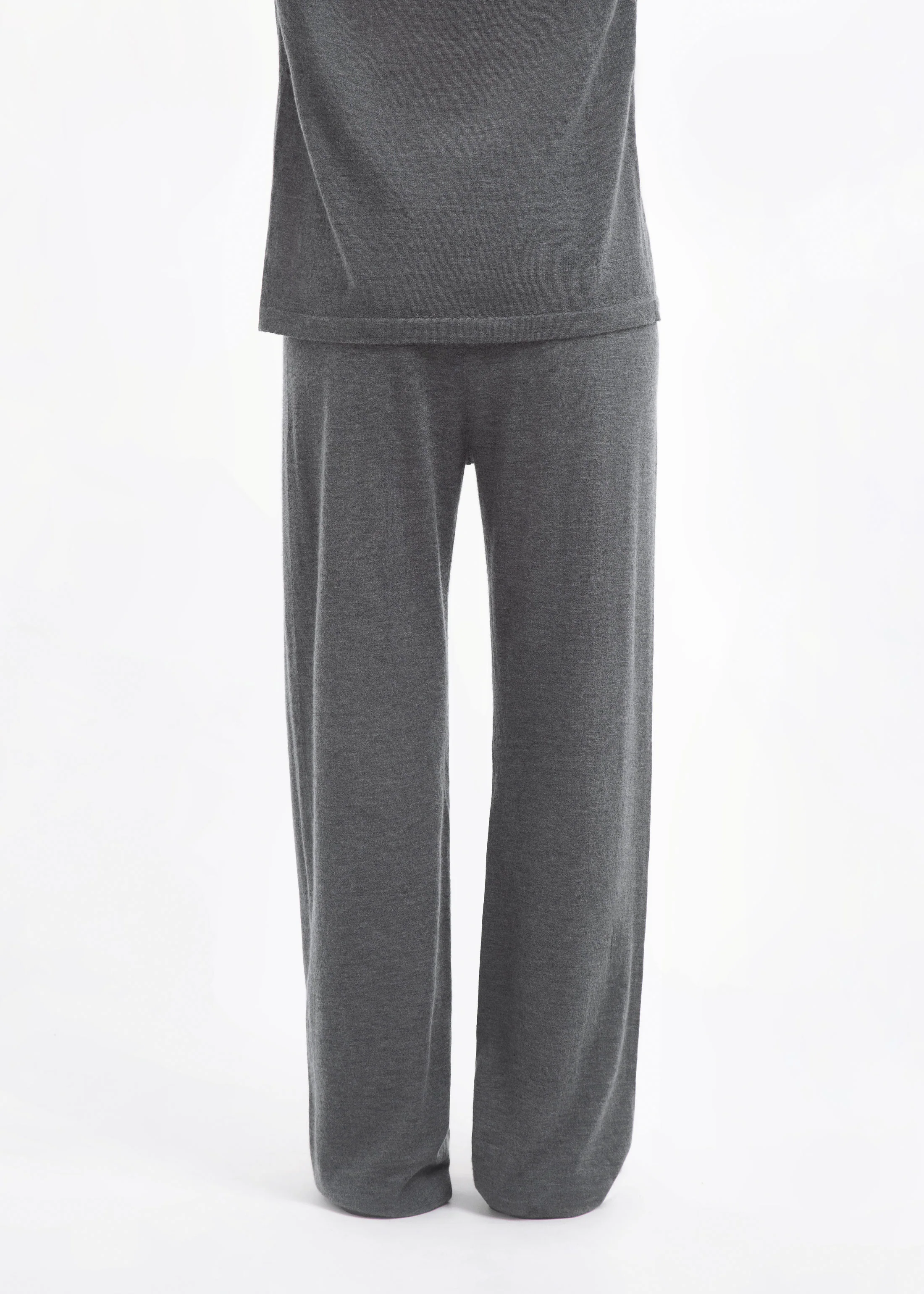 Pull Up Pant in Fine Cashmere - Grey - Image 5